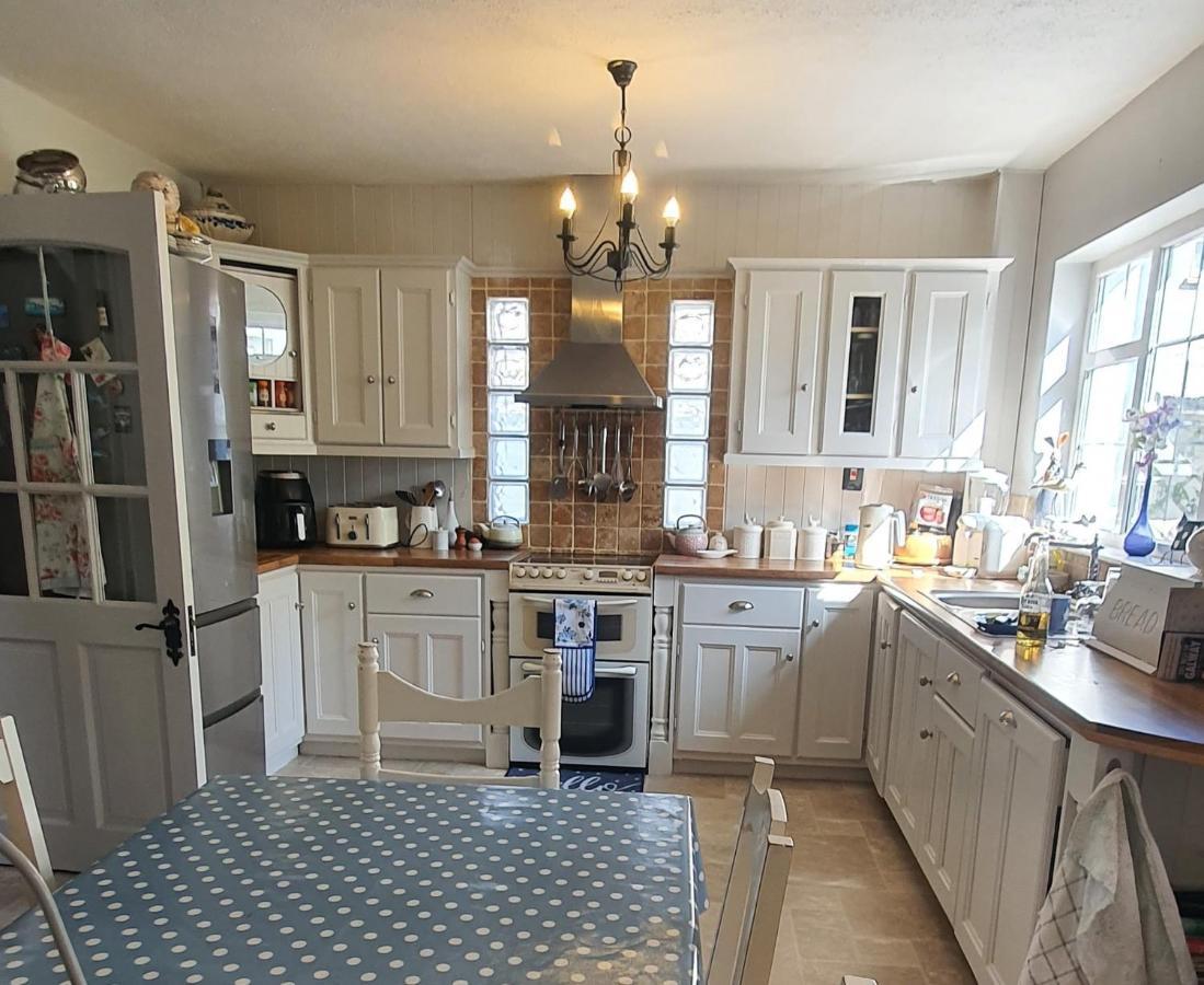 124 ,Castlelawn Heights, Headford Road Galway Homestay Kültér fotó